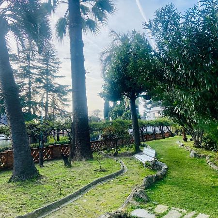 Appartamento Nel Parco Санремо Екстер'єр фото